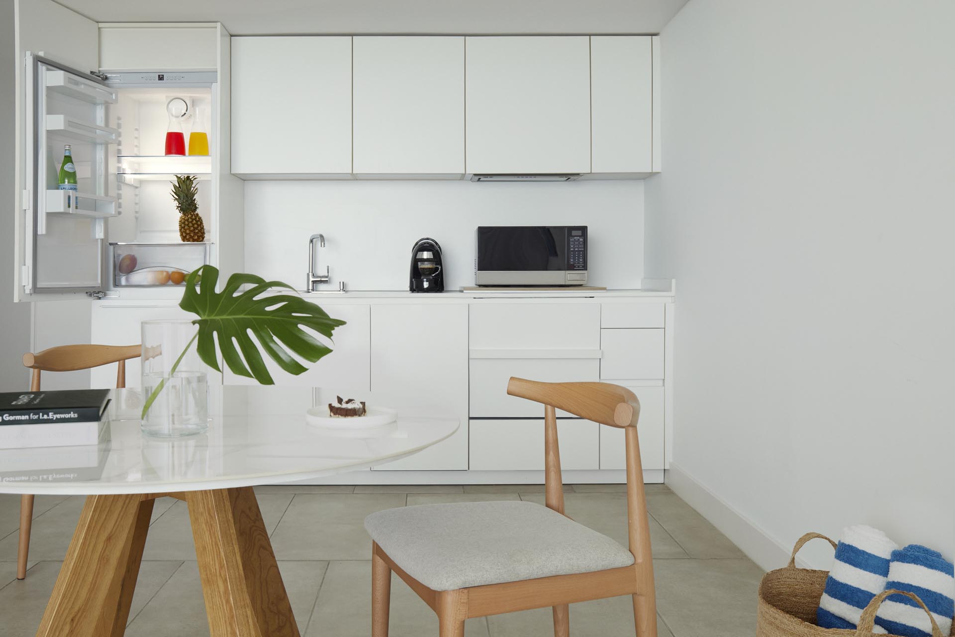 Kitchenette with appliances on counter